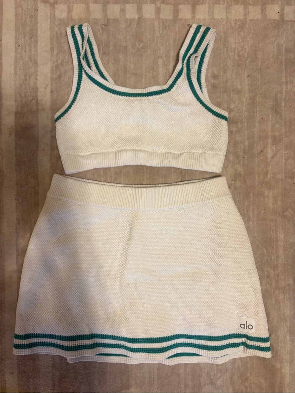 ALO Yoga White Knit Sports Bra and Skort Set with Green Trim